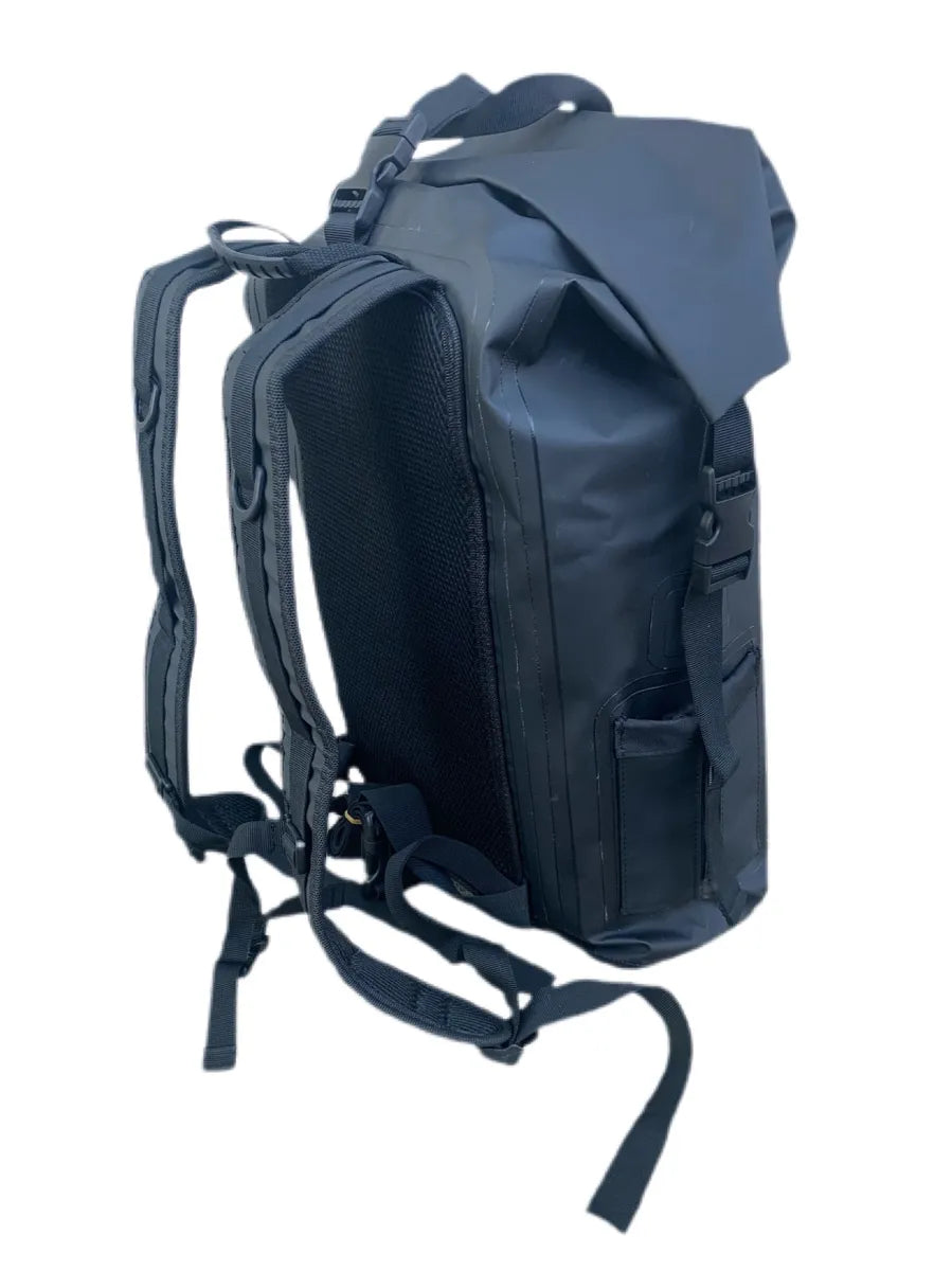 Image showing the back: Back view of the MothBear 30L waterproof backpack highlighting the comfortable airflow back pad and sternum strap.